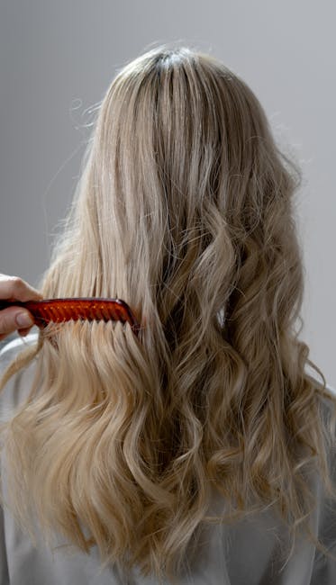 Blondes Balayage-Ergebnis von hinten